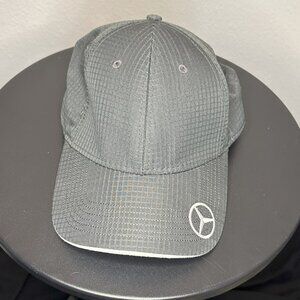 Mercedes-Benz‎ Hat